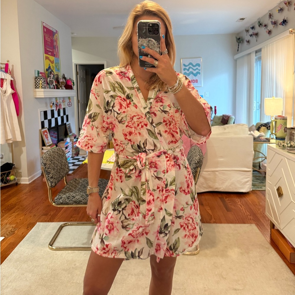 SHOW ME YOUR MUMU FLORAL ROBE ONE SIZE